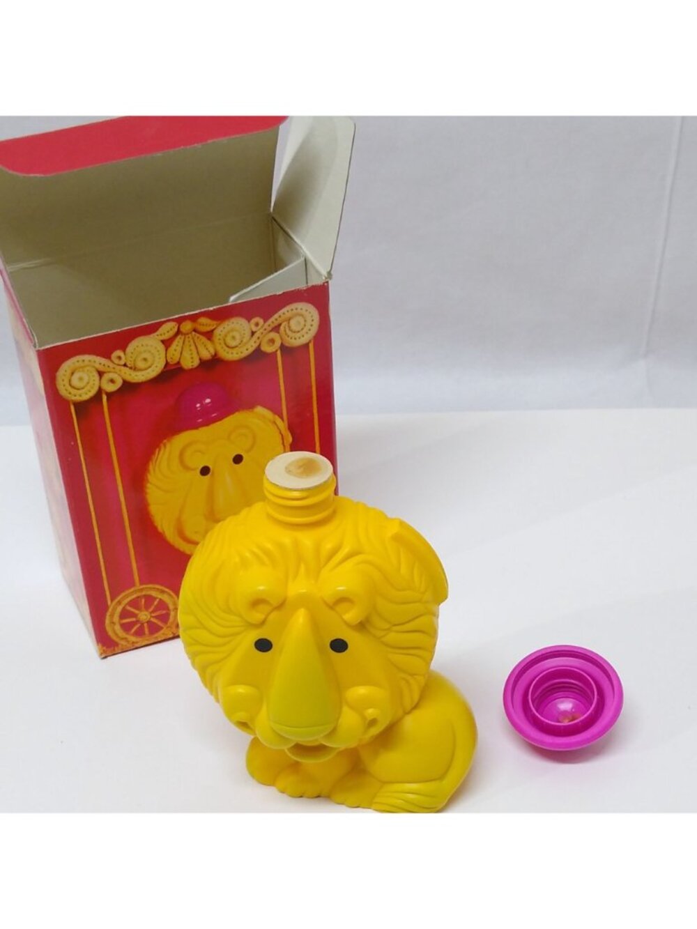 Avon Lovable Leo Childrens Shampoo Bottle Coin Bank 1974 Collectible NIB NOS VTG - Picture 7 of 9
